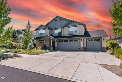 60919 SE Sweet Pea Dr, Bend, OR 97702