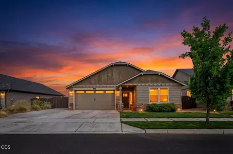 4433 SW Majestic Ave, Redmond, OR 97756