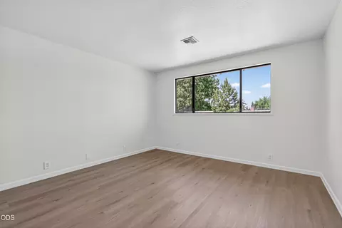 Bedroom - 502 S B St, Phoenix, OR 97535 photo 3 of 6