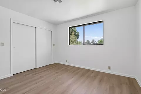 Bedroom - 502 S B St, Phoenix, OR 97535 photo 5 of 6