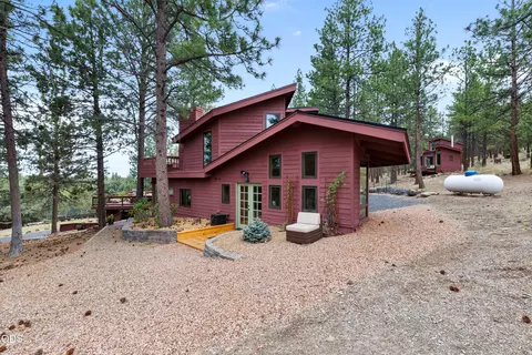 Exterior - 63220 Johnson Rd, Bend, OR 97703 photo 7 of 12