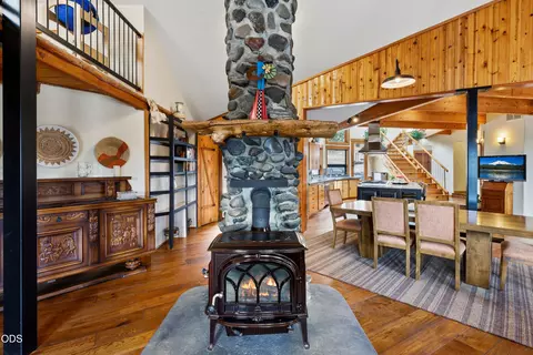 Other - 63220 Johnson Rd, Bend, OR 97703 photo 4 of 13