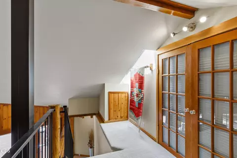 Entry Way - 63220 Johnson Rd, Bend, OR 97703 photo 5 of 5