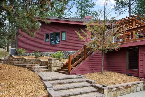 Exterior - 63220 Johnson Rd, Bend, OR 97703 photo 4 of 12