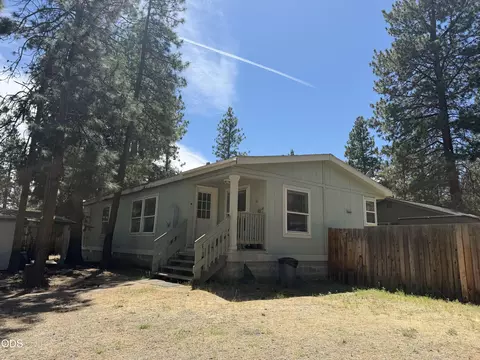 19907 Lynx Ln, Bend, OR 97702