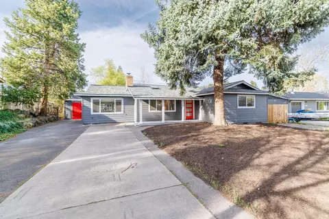 1382 NE Drost Dr, Bend, OR 97701