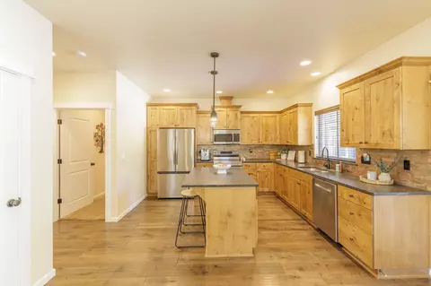 Kitchen - 16802 Pony Express Way, Bend, OR 97707 photo 1 of 2
