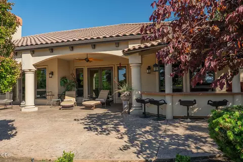 Exterior - 445 Quail Run, Eagle Point, OR 97524 photo 4 of 7