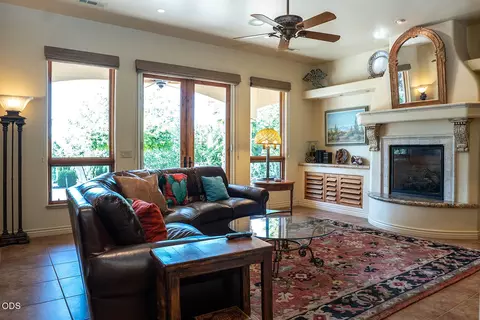 Living - 445 Quail Run, Eagle Point, OR 97524 photo 1 of 4