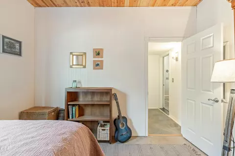 Bedroom - 637 NE Mason, Bend, OR 97701 photo 3 of 4