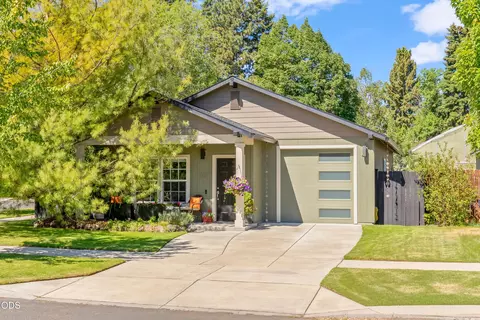 Exterior - 637 NE Mason, Bend, OR 97701 photo 2 of 9