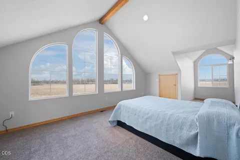 Bedroom - 24585 Dodds Rd, Bend, OR 97701 photo 3 of 4