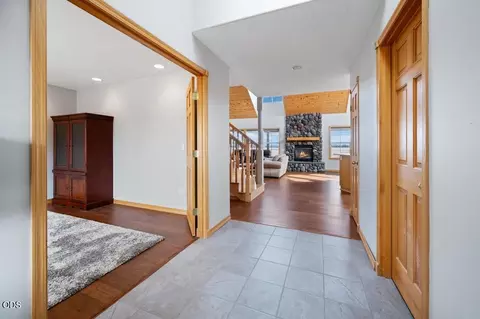 Entry Way - 24585 Dodds Rd, Bend, OR 97701 photo 1 of 4