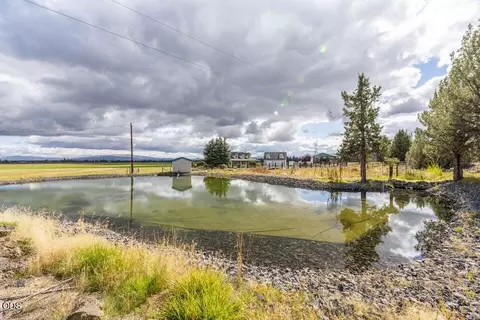 View/Area - 24585 Dodds Rd, Bend, OR 97701 photo 12 of 12