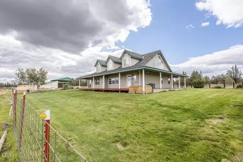 Exterior - 24585 Dodds Rd, Bend, OR 97701 photo 5 of 16