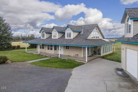 Exterior - 24585 Dodds Rd, Bend, OR 97701 photo 9 of 16
