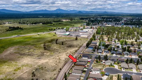 View/Area - 51227 Riley Ln, La Pine, OR 97739 photo 2 of 3