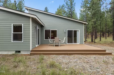 Exterior - 14431 Crossroads Loop, Sisters, OR 97759 photo 9 of 10