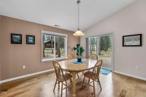 Dining - 14431 Crossroads Loop, Sisters, OR 97759 photo 1 of 3