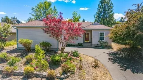 2054 California Ave, Klamath Falls, OR 97601