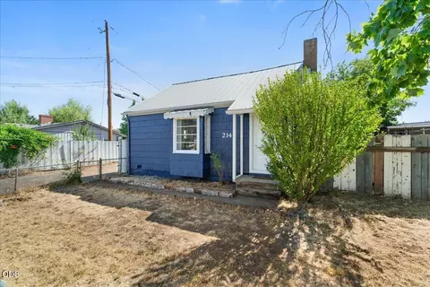 214 N Columbus Ave, Medford, OR 97501