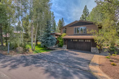 58017 Tokatee Ln, Sunriver, OR 97707