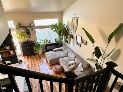 Living - 332 Live Oak Loop, Central Point, OR 97502 photo 1 of 3