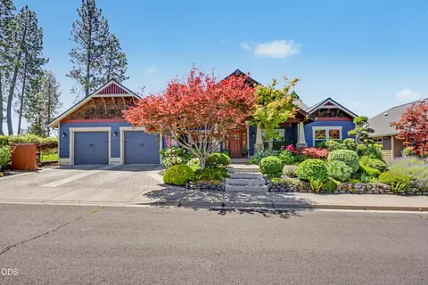 Exterior - 225 Echo Way, Eagle Point, OR 97524 photo 21 of 22