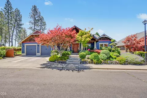 225 Echo Way, Eagle Point, OR 97524
