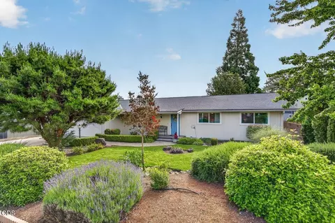 931 Mira Mar Ave, Medford, OR 97504