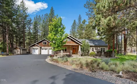 69987 W Meadow Pkwy, Sisters, OR 97759