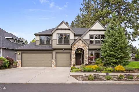 61353 Huckleberry Pl, Bend, OR 97702