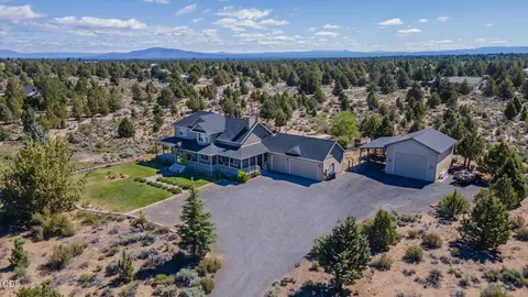 60900 Jennings Rd, Bend, OR 97702