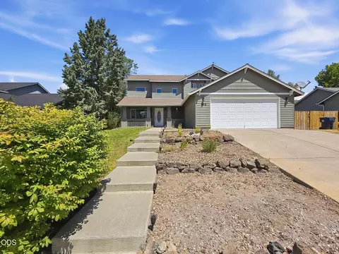 919 NW Oak Ln, Redmond, OR 97756