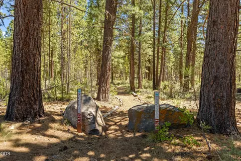 54680 Silver Fox Dr, Bend, OR 97707 photo 20