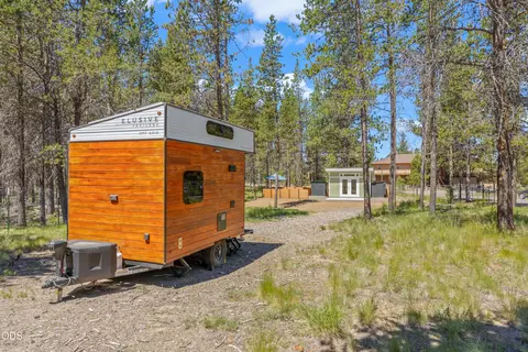 54680 Silver Fox Dr, Bend, OR 97707 photo 16