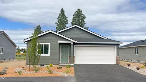 51775 Jubilee Pine Dr, La Pine, OR 97739