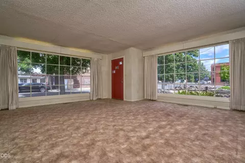 Living - 11 S Platt Ave, Eagle Point, OR 97524 photo 1 of 3