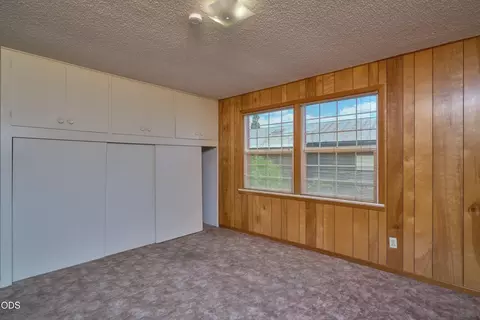 Bedroom - 11 S Platt Ave, Eagle Point, OR 97524 photo 1 of 2