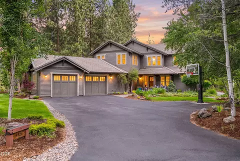 19324 Soda Springs Dr, Bend, OR 97702