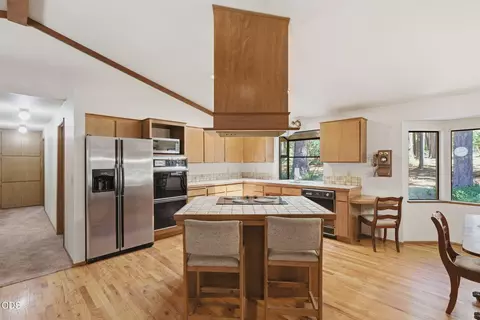 Kitchen - 1616 Marcy Loop Rd, Grants Pass, OR 97527 photo 1 of 4