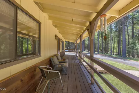 Exterior - 1616 Marcy Loop Rd, Grants Pass, OR 97527 photo 3 of 3
