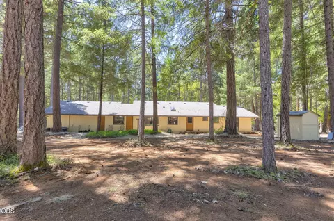 Exterior - 1616 Marcy Loop Rd, Grants Pass, OR 97527 photo 1 of 3