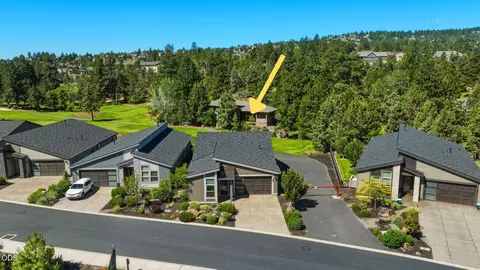2627 NW Rippling River Ct, Bend, OR 97703