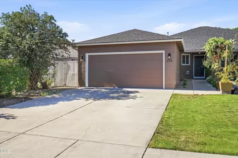 426 Crystal Dr, Eagle Point, OR 97524