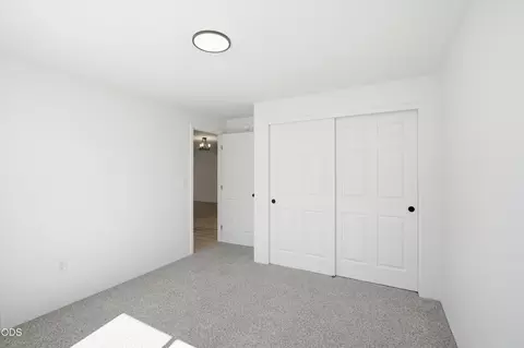 Bedroom - 426 Crystal Dr, Eagle Point, OR 97524 photo 5 of 7
