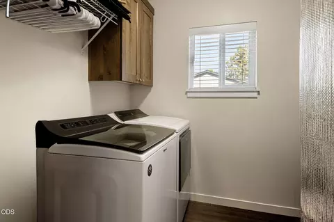 Other - 968 NE Paula Dr, Bend, OR 97701 photo 4 of 4