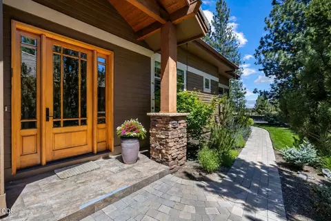 343 Mount Washington Dr, Bend, OR 97702