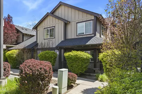 1929 NW Monterey Pines Dr UNIT 5, Bend, OR 97703