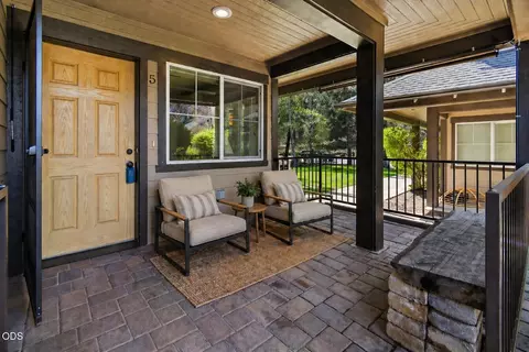 1929 NW Monterey Pines Dr UNIT 5, Bend, OR 97703